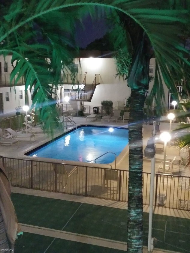 Primary Photo - 1 br, 1 bath Condo - Star Paradise