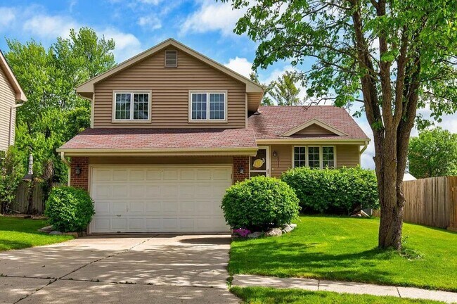 Building Photo - 6911 Mill Pond Dr