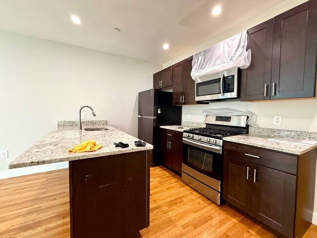 Foto del edificio - 17 Plymouth St