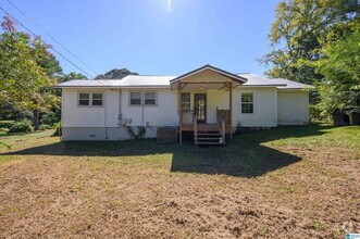 Building Photo - 1457 Cherry Ave