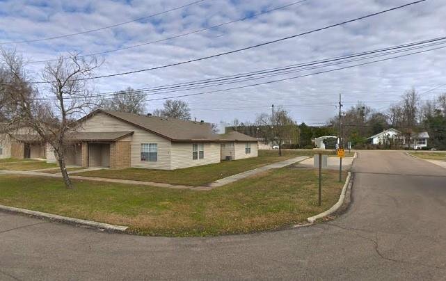 Building Photo - 41037 S Range Rd
