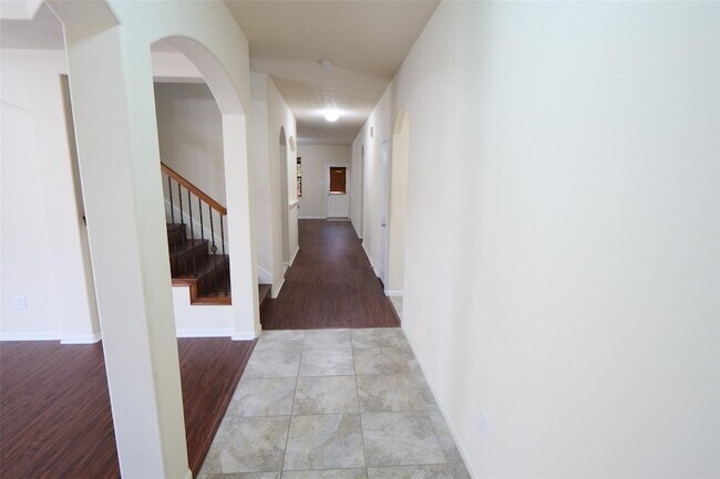 Building Photo - 21610 Alta Peak Way