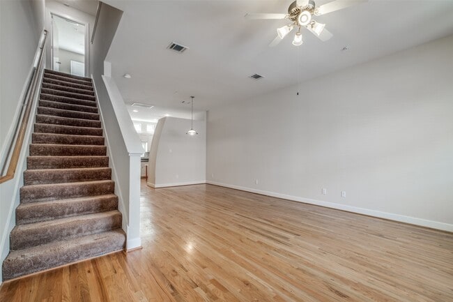 Building Photo - 2710 Hullsmith Dr