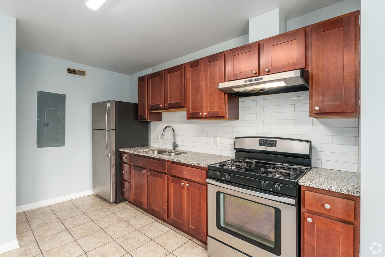Primary Photo - Mt Vernon Manor Phase II