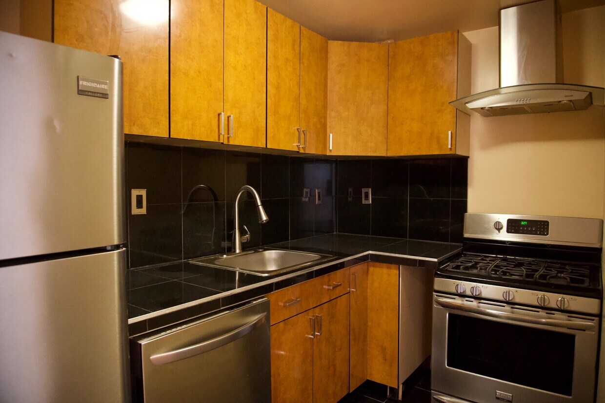 Foto principal - 78 Clinton Ave