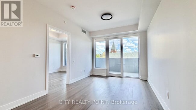Building Photo - 2525 Bathurst St