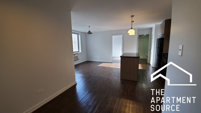 Building Photo - 5411 N Winthrop Ave
