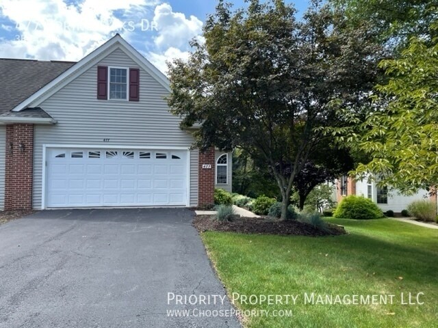 Primary Photo - 3 Bedroom, 3 bath Duplex! Move in ready!