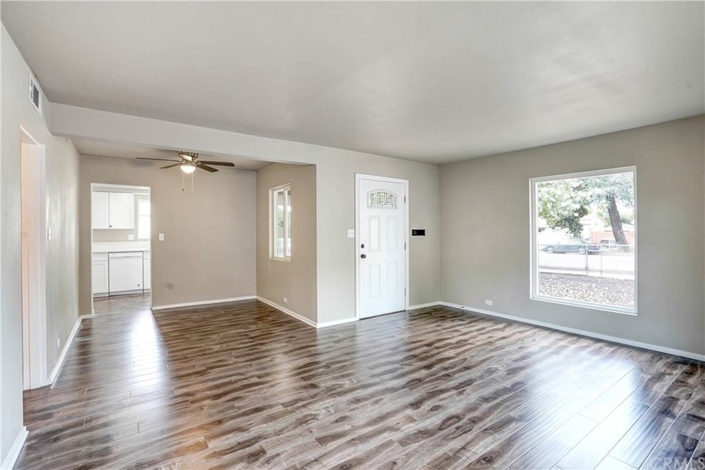 Foto principal - 2127 N Mountain View Ave