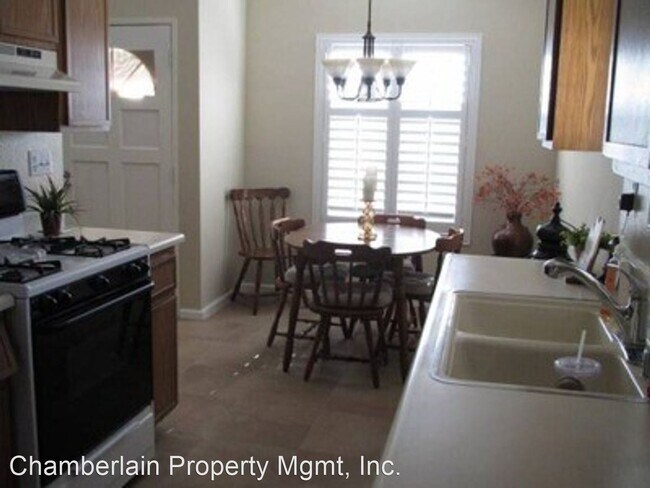 Building Photo - 2 br, 2 bath House - 5149 Mandarin Dr.