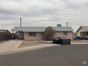 Building Photo - 4641 S 17th Pl