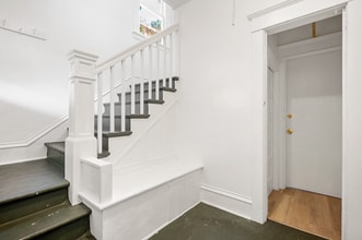 Building Photo - 1115 NE 52nd St