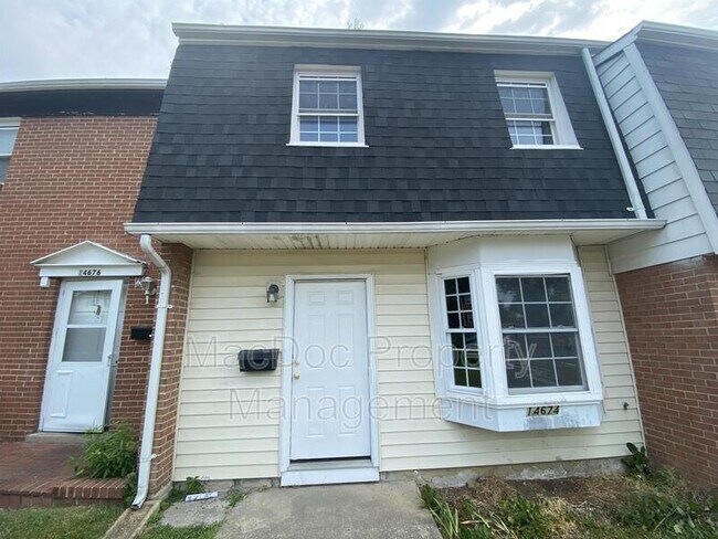 Foto del edificio - 14674 Pinon Ct