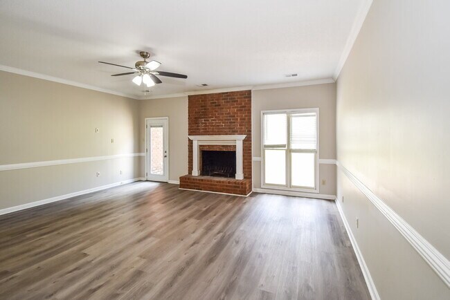 Foto del edificio - 1515 Cedar Mills Dr