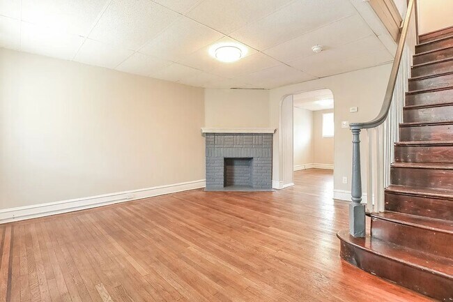 Building Photo - 116 Whitely Terrace