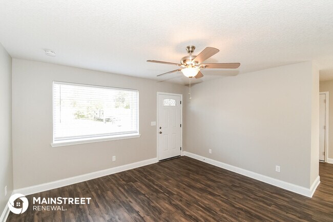 Foto del edificio - 6744 Cinderella Rd