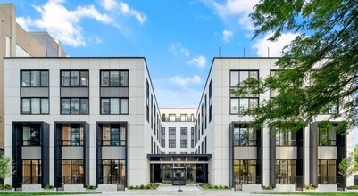 Building Photo - 5440 N Sheridan Rd