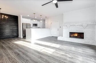 Building Photo - 2425 Augusta Dr