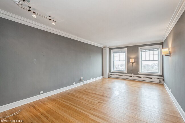 Foto del edificio - 3520 N Lake Shore Dr
