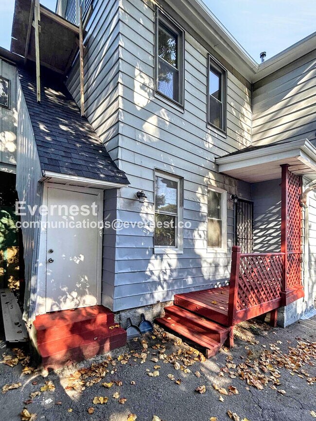 Foto del edificio - 6922 Morgan Ave