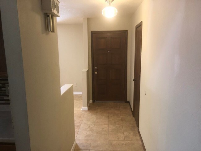 Building Photo - 3 br, 2 bath House - 401 Mission Arch Drive