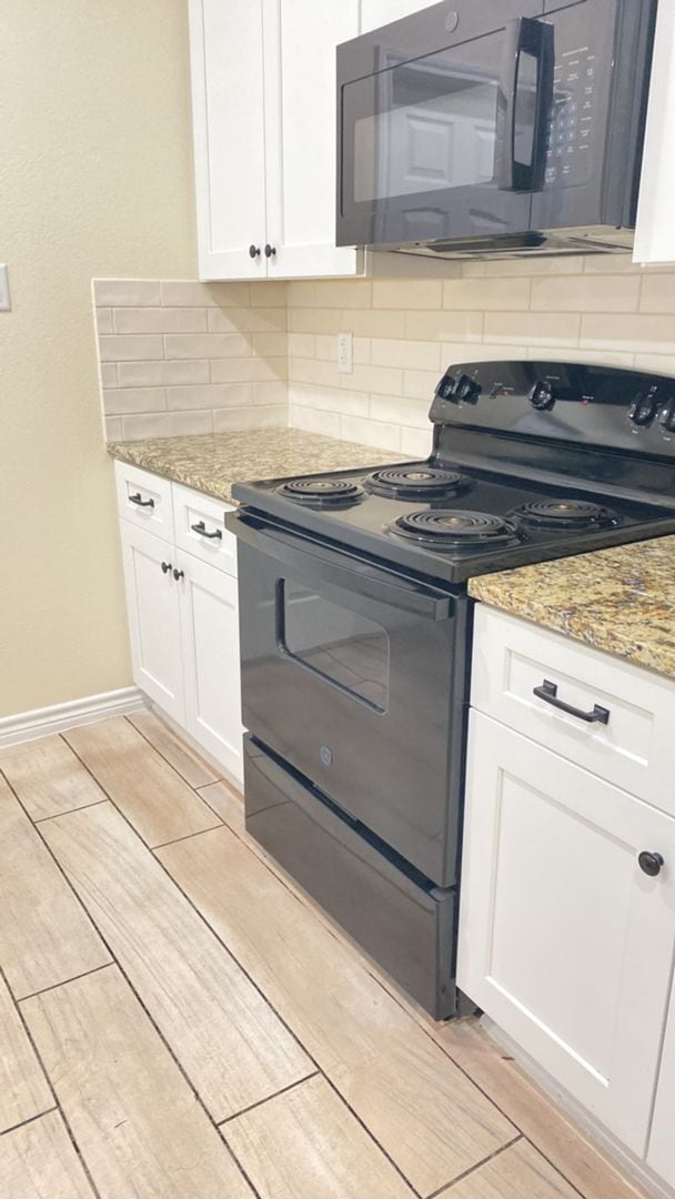 Building Photo - 546 Lost Trl