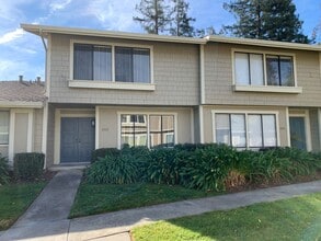 Building Photo - 1311 Arbor Park Dr