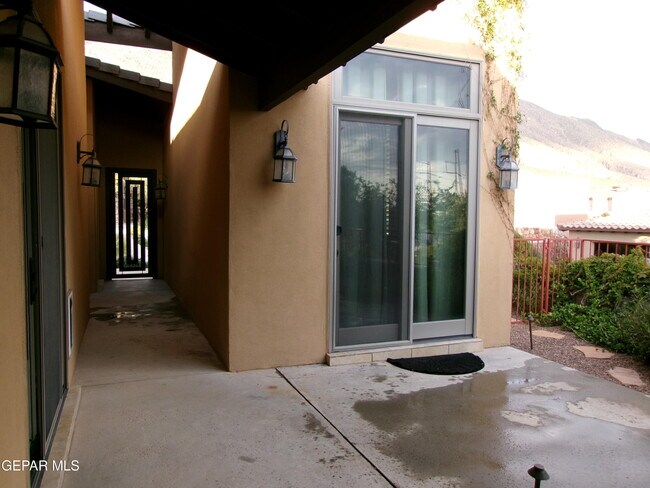 Building Photo - 5401 Silent Sun Ln