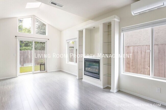 Foto del edificio - 7604 N McKenna Ave