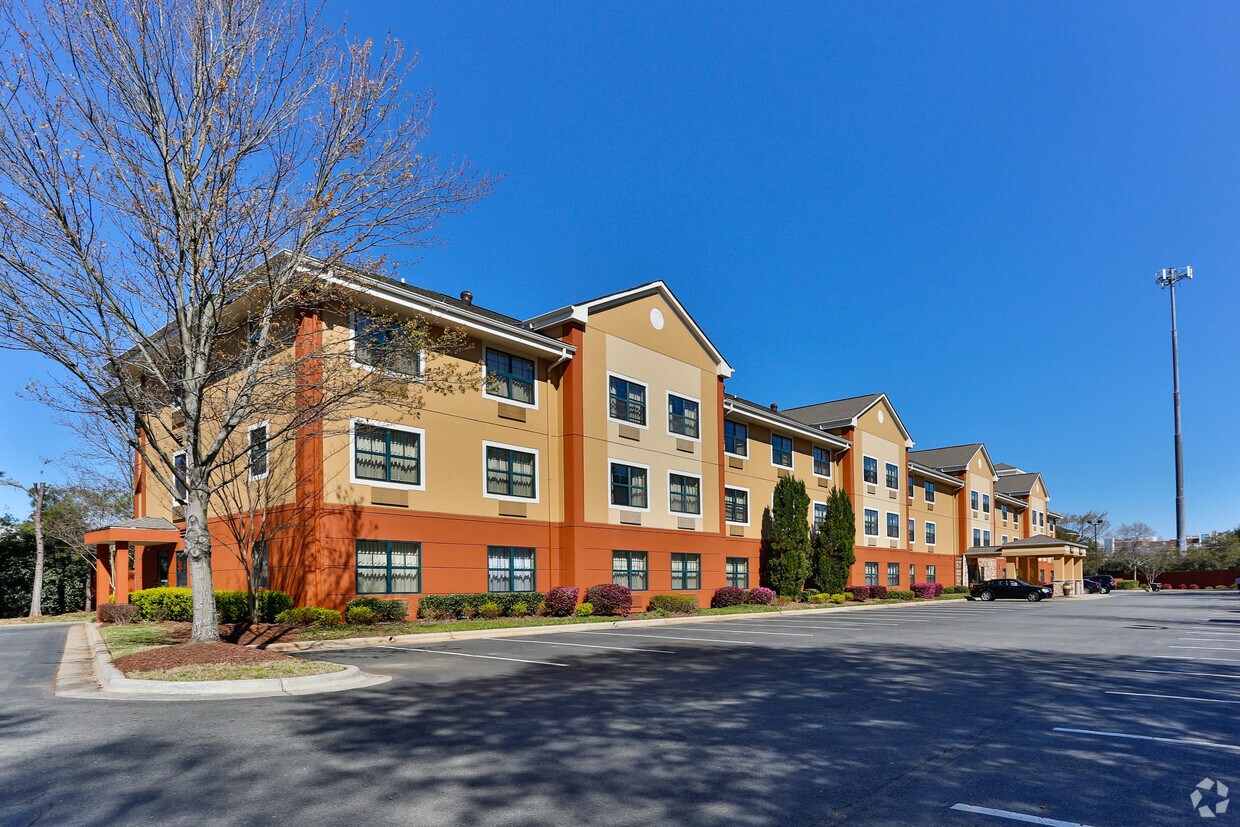 10930 Park Rd, Charlotte, NC 28226