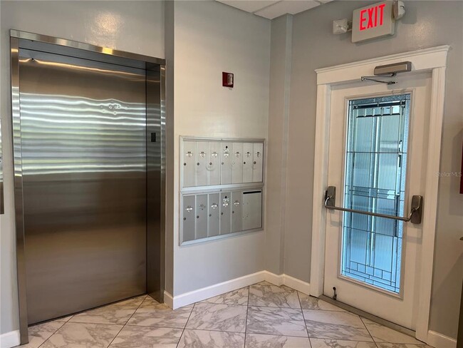 Foto del edificio - 5 Island Park Pl