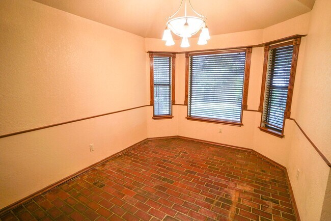 Foto del edificio - 3 bed/2 bathroom near State Highway 9