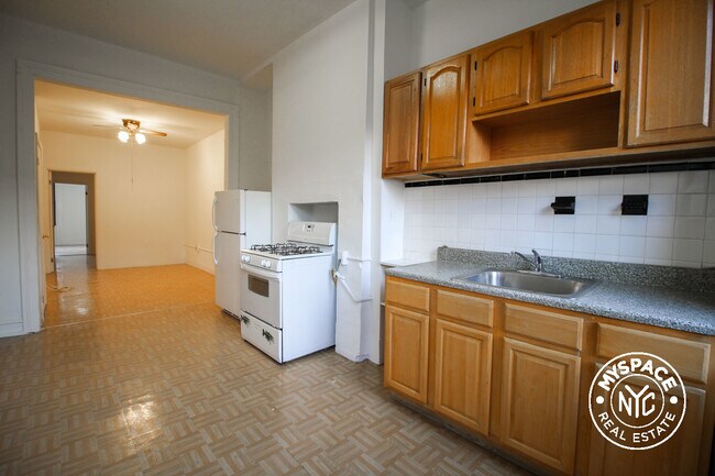 Foto del edificio - 220 Stockholm St