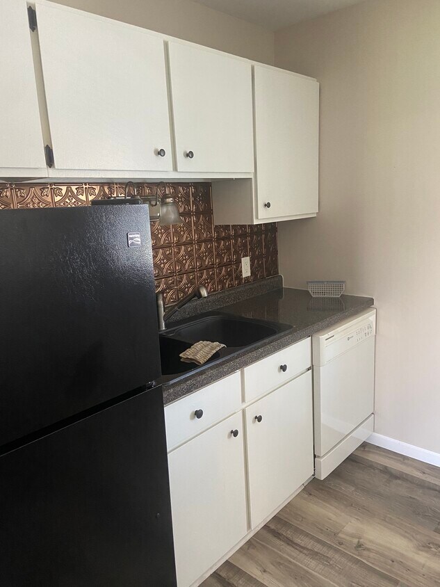 2275 N Cable Rd Unit 96, Lima, OH 45807 Condo for Rent in Lima, OH