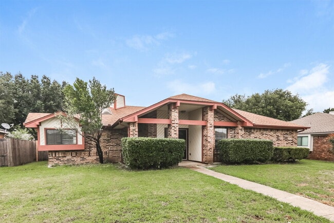 Building Photo - 3702 Knights Bridge Dr