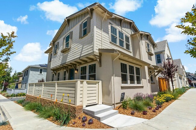 Building Photo - 18825 Montalvo Oaks Cir