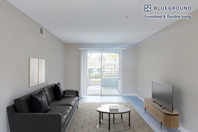 Building Photo - 1257 Lakeside Dr