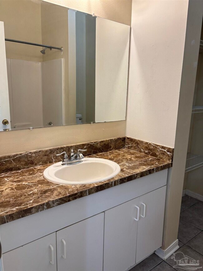 Foto del edificio - 7145 8 Mile Creek Rd