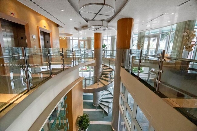 Building Photo - 218 SE 14th St