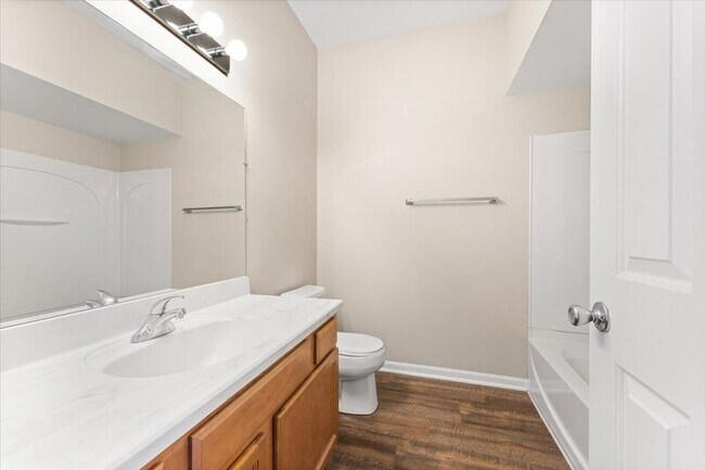 Foto del edificio - 2865-2885 5th St