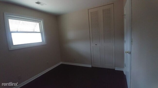 Foto del edificio - 3 br, 1 bath House - 106 Willow