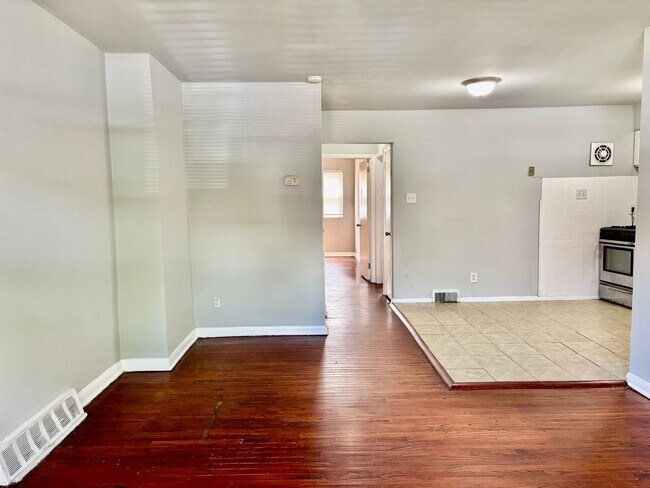 Foto del edificio - 7326 Ruskin Rd