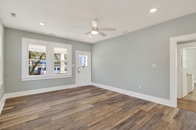 Foto del edificio - Updated 3bed/2ba Home in Ocean View