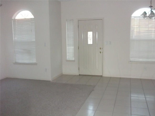 Foto del edificio - 7249 Desert Eagle Dr