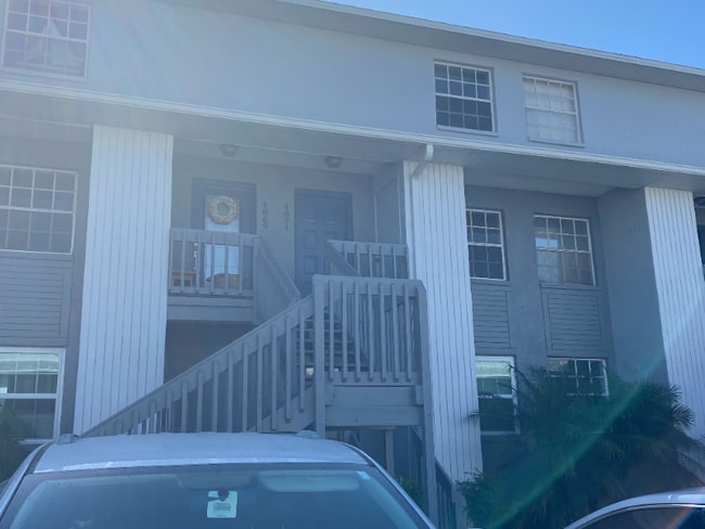 Building Photo - 4871 W McElroy Ave