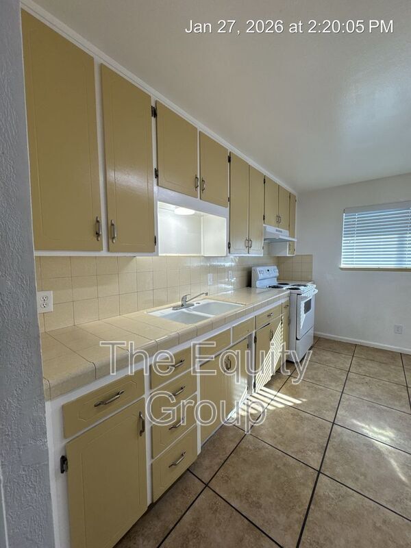 Foto del edificio - 810 S Court St