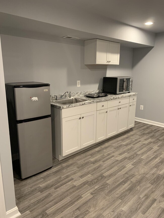 Foto del edificio - 9141 Big Springs Loop