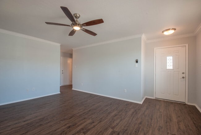 Foto del edificio - 3 Bedroom, 2 Bath Home in Northeast Austin
