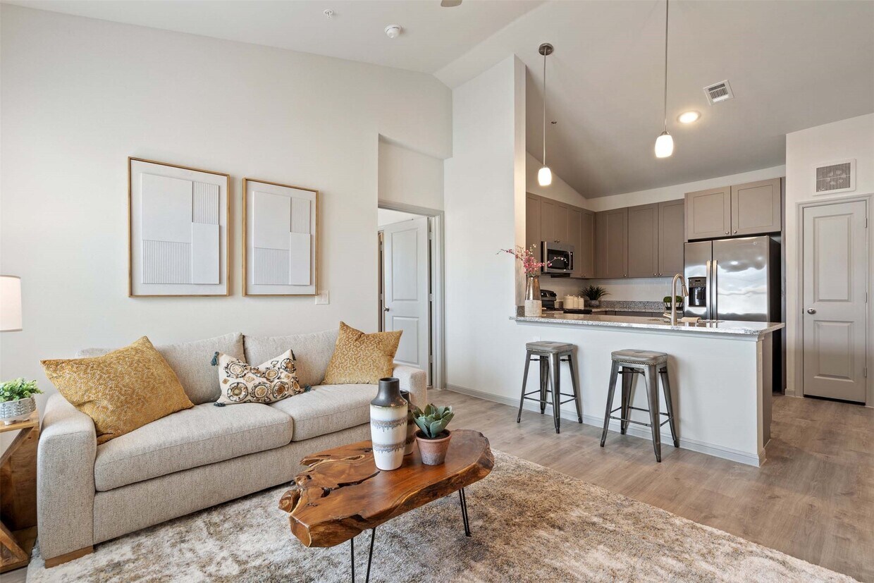 Foto principal - 1101 Halsey Dr