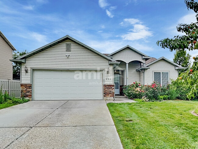 Building Photo - 171 Century Dr